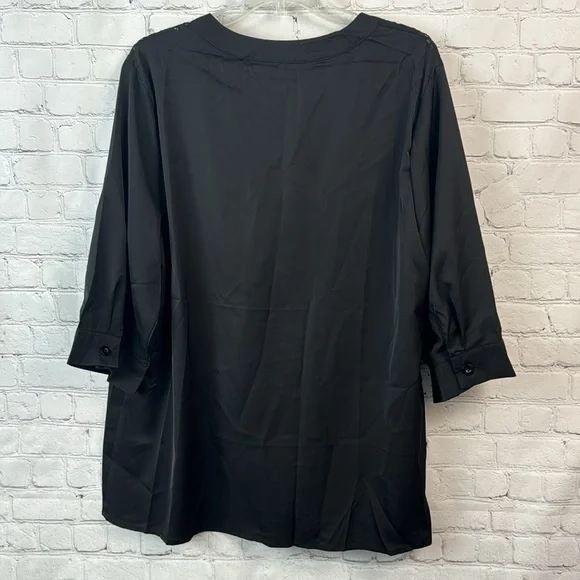 BloomChic Black Cut Out Button Down Top Plus Size 1X - Picture 6 of 7